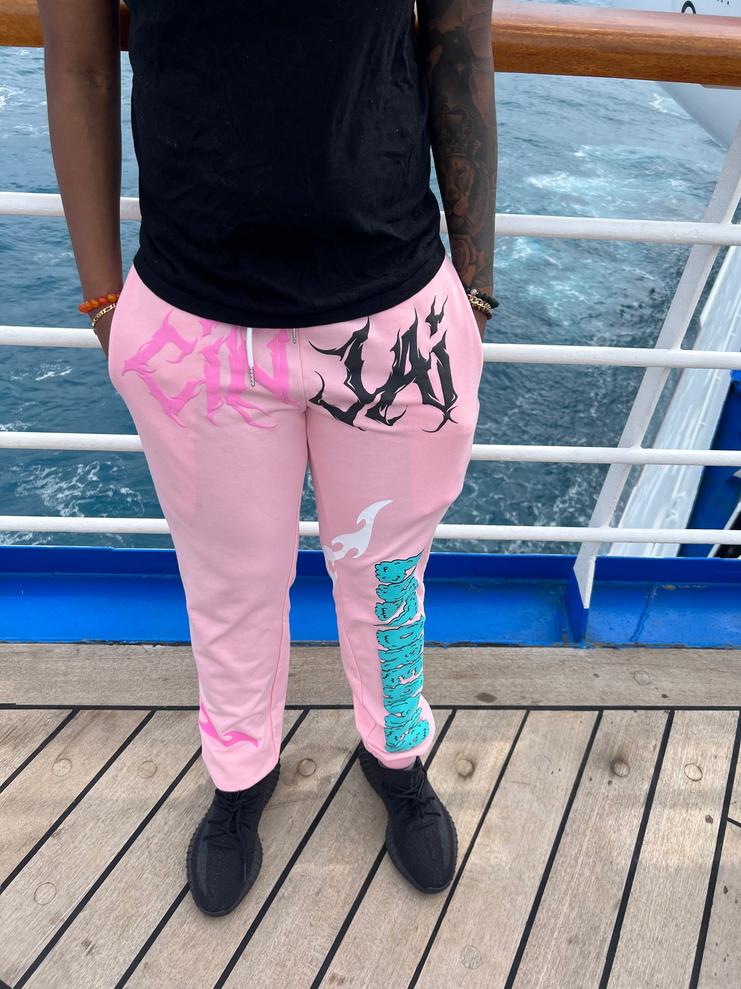 2 Tone Pink  "Caged Heart" Sweats